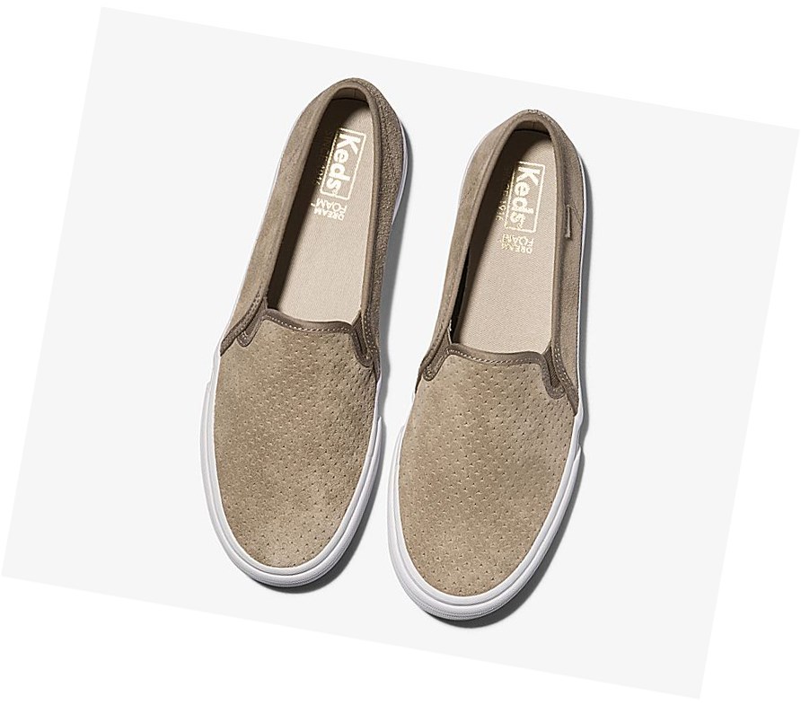 Tenis Slip On Keds Double Decker Perf Gamuza Comodidad Mujer Marrom | EVD619352