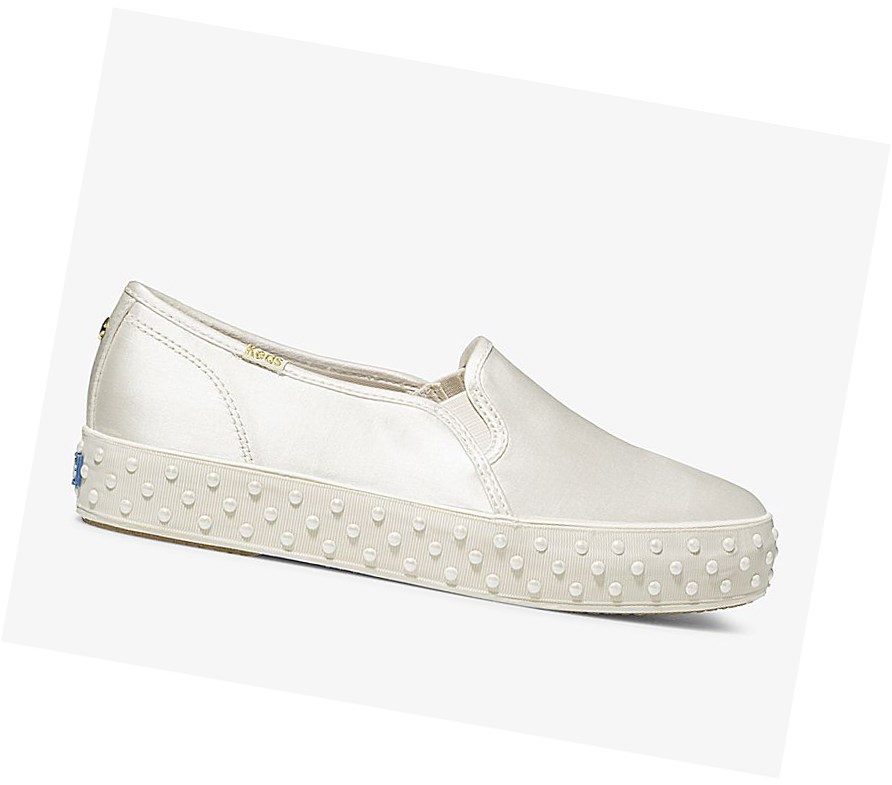 Tenis Slip On Keds x kate spade new york Triple Decker Satin w/ Pearl Foxing Wedding Mujer Creme | CAJ142967